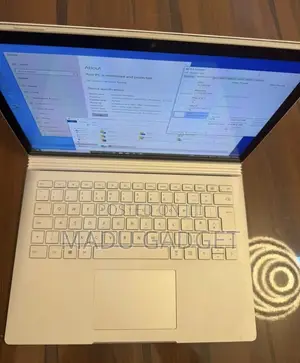 Laptop Microsoft Surface Book 2 16GB Intel Core i7 SSD 512GB
