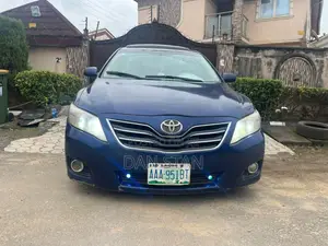 Toyota Camry XLE V6 4dr Sedan (3.5L 6cyl 6AM) 2008 Blue