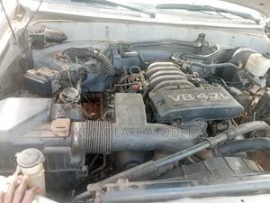 Toyota Tundra 2005 Gray