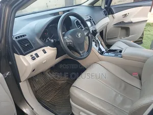 Toyota Venza AWD 2012 Brown