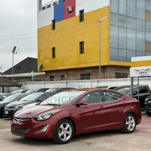 Hyundai Elantra 2015 Red