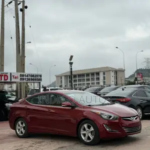 Hyundai Elantra 2015 Red