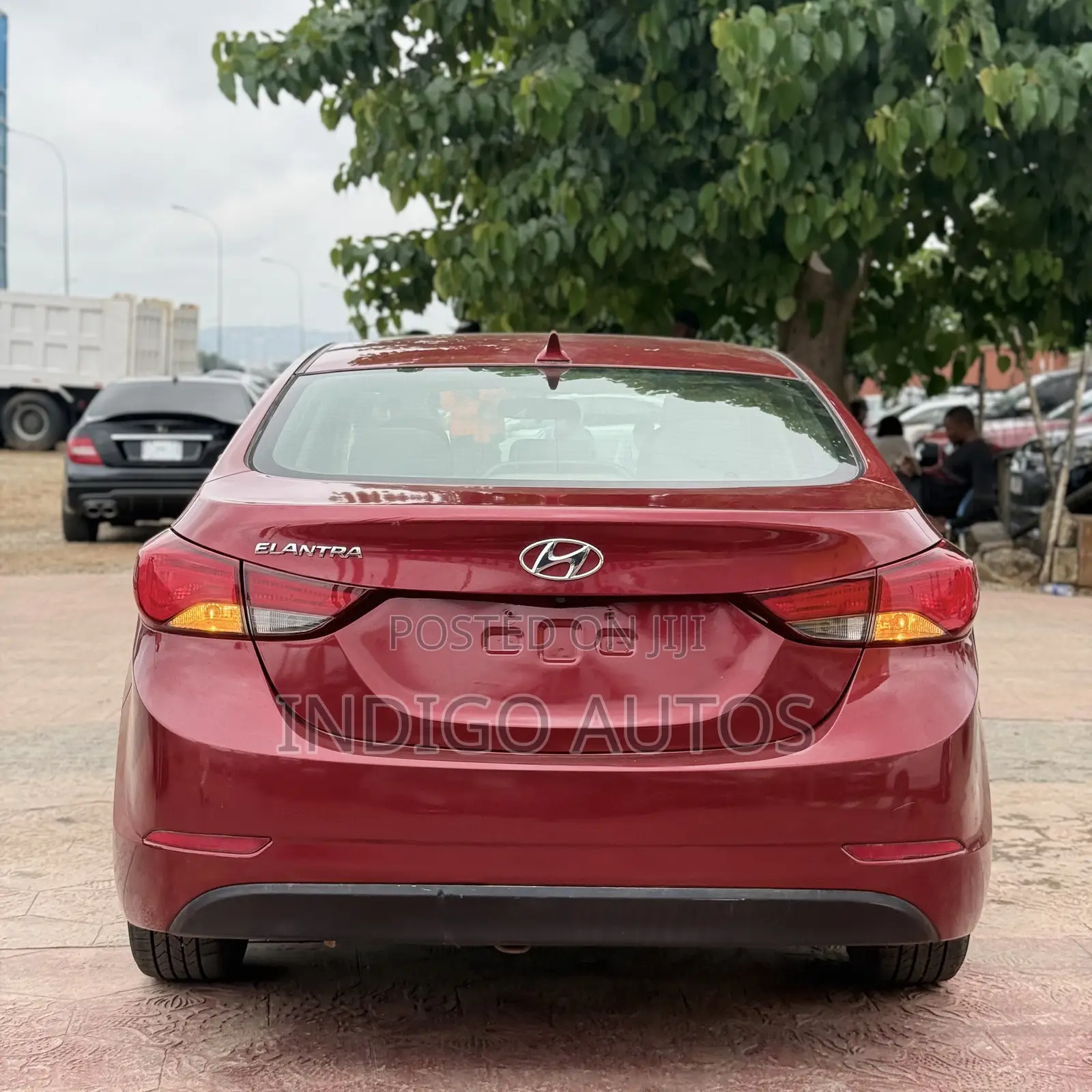 Hyundai Elantra 2015 Red