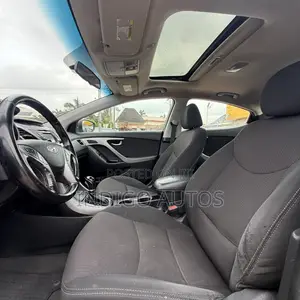 Hyundai Elantra 2015 Red