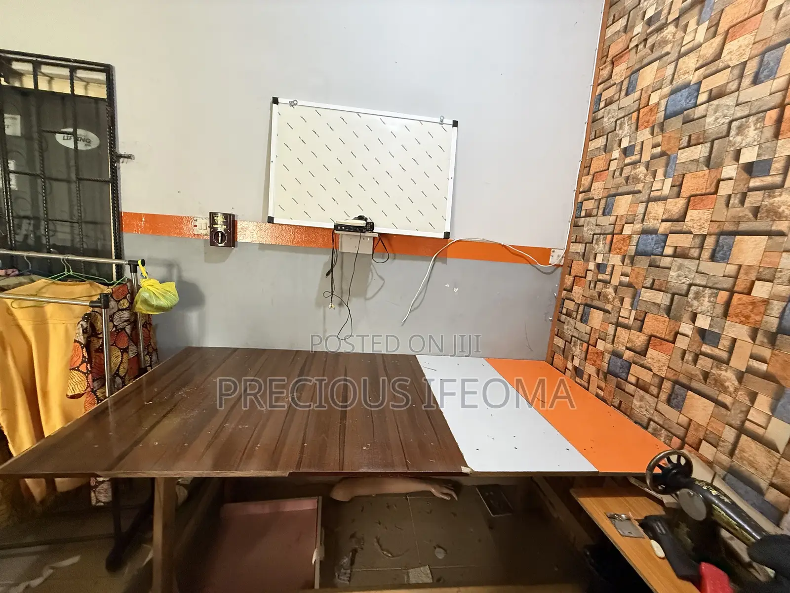 Cutting Table