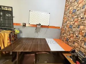 Cutting Table