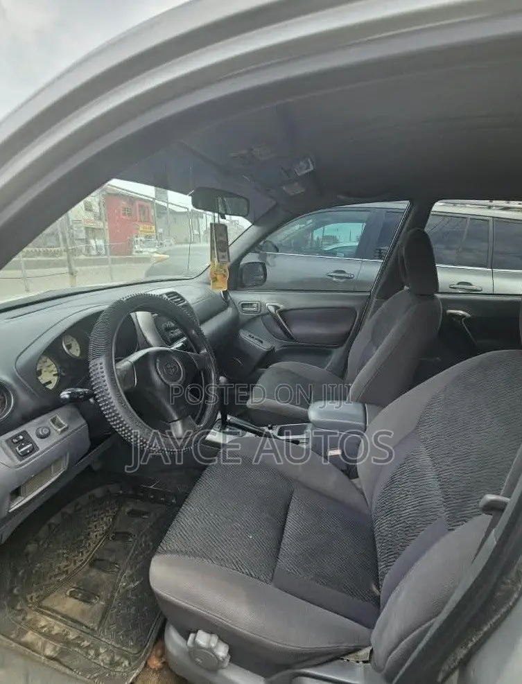 Toyota RAV4 2005 Silver