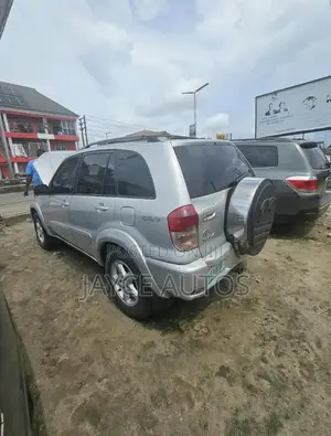 Toyota RAV4 2005 Silver