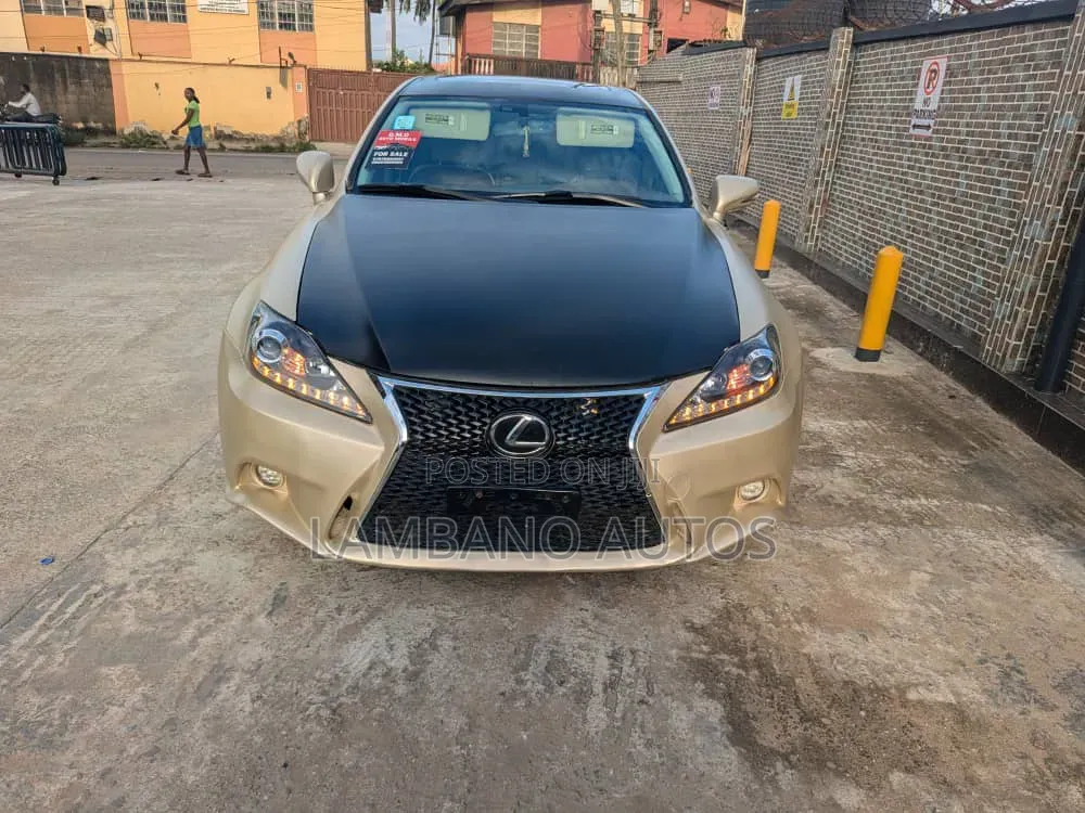 Lexus IS 2008 Brown