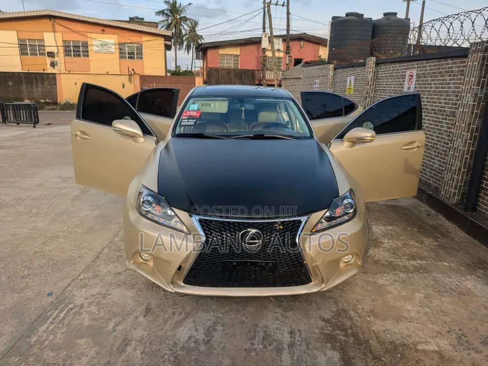 Lexus IS 2008 Brown
