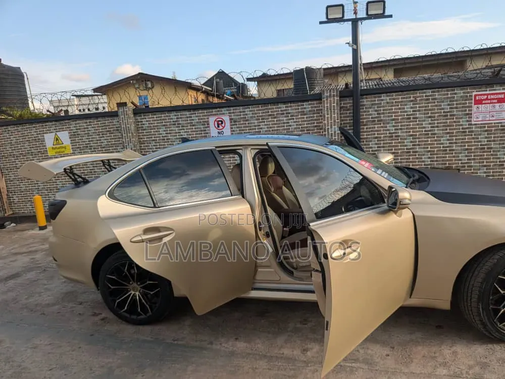 Lexus IS 2008 Brown