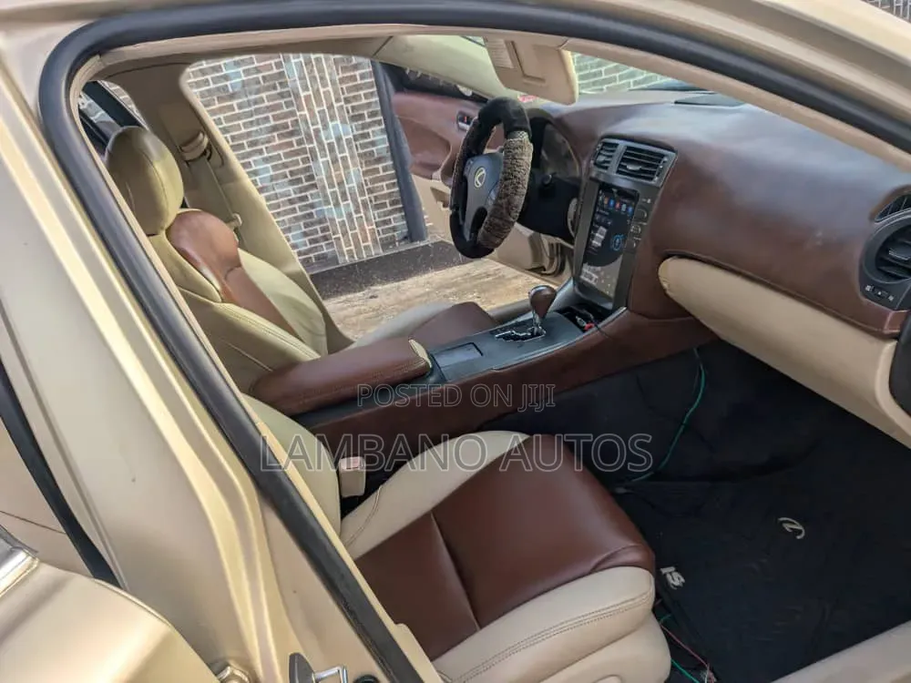 Lexus IS 2008 Brown