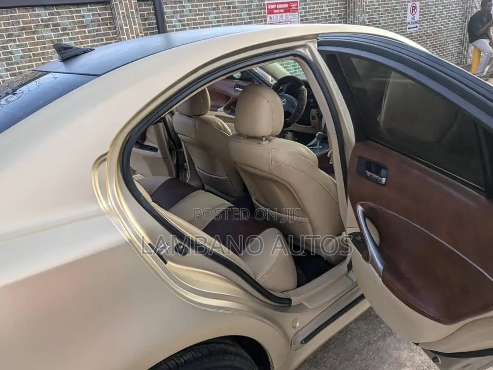 Lexus IS 2008 Brown