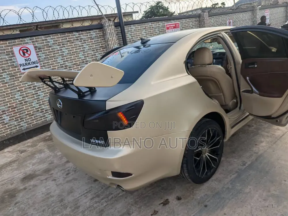 Lexus IS 2008 Brown