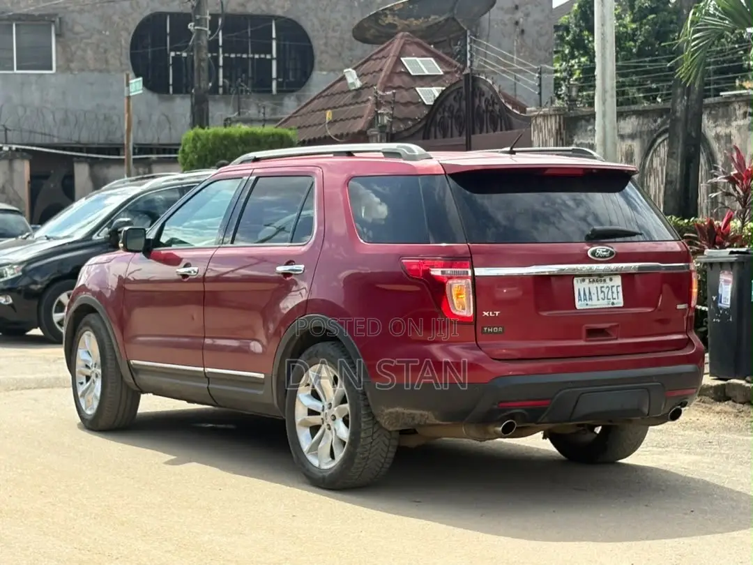 Ford Explorer 2014 Red