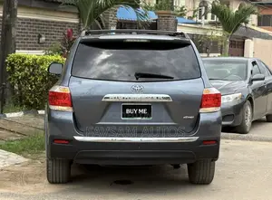 Toyota Highlander Limited 2012 Blue