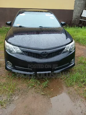 Toyota Camry SE 4dr Sedan w/Prod. End 11/13 (2.5L 4cyl 6A) 2014 Black