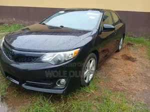 Toyota Camry SE 4dr Sedan w/Prod. End 11/13 (2.5L 4cyl 6A) 2014 Black