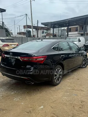 Toyota Avalon XLE Plus Sedan FWD (3.5L 6cyl 6A) 2017 Black