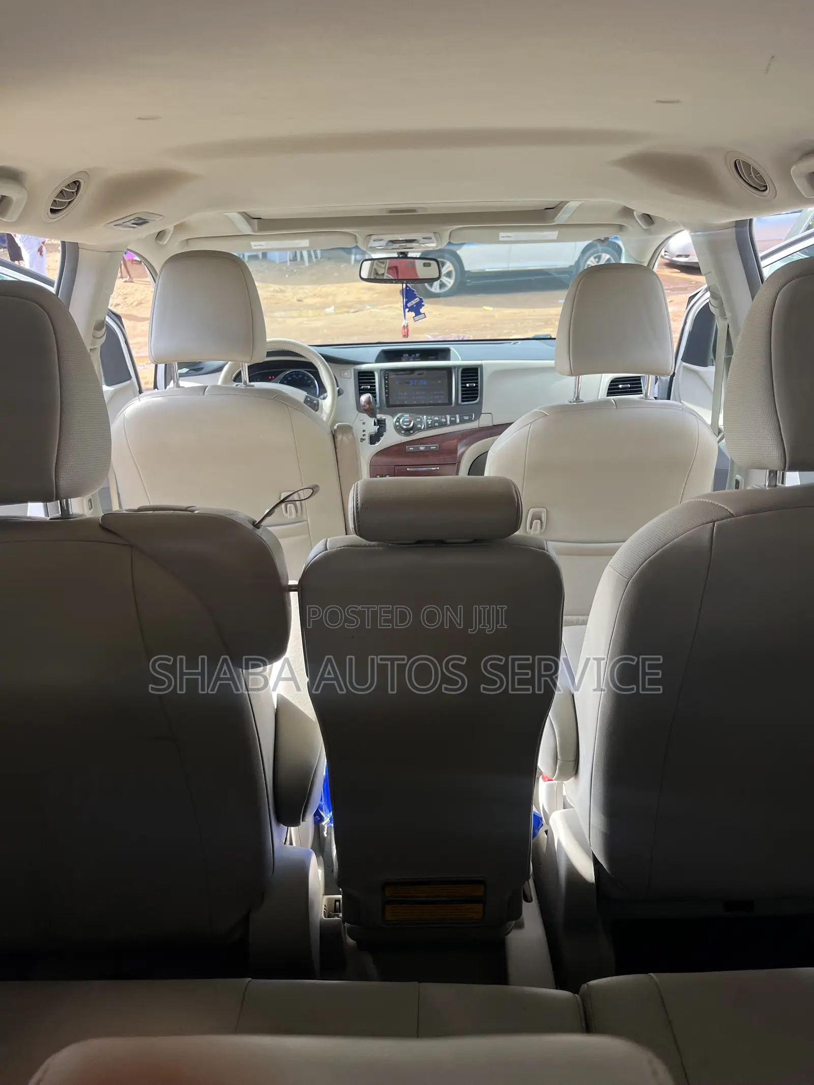 Toyota Sienna 2013 White