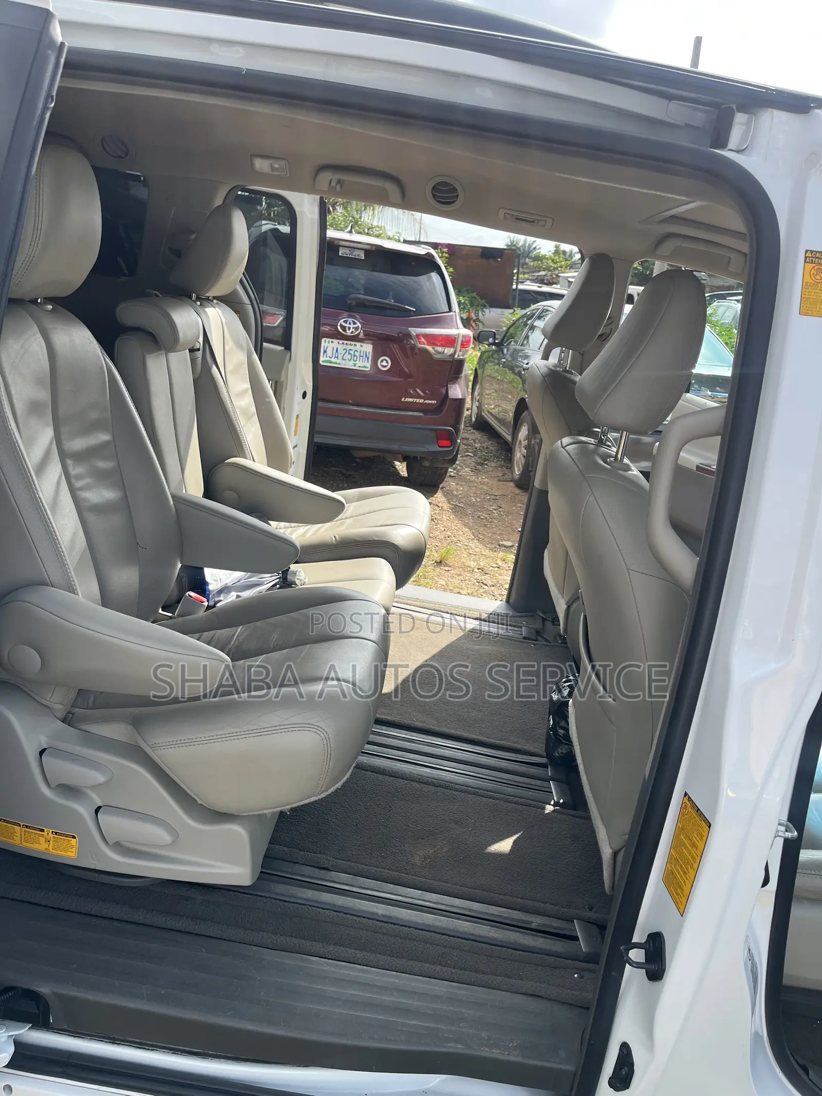 Toyota Sienna 2013 White