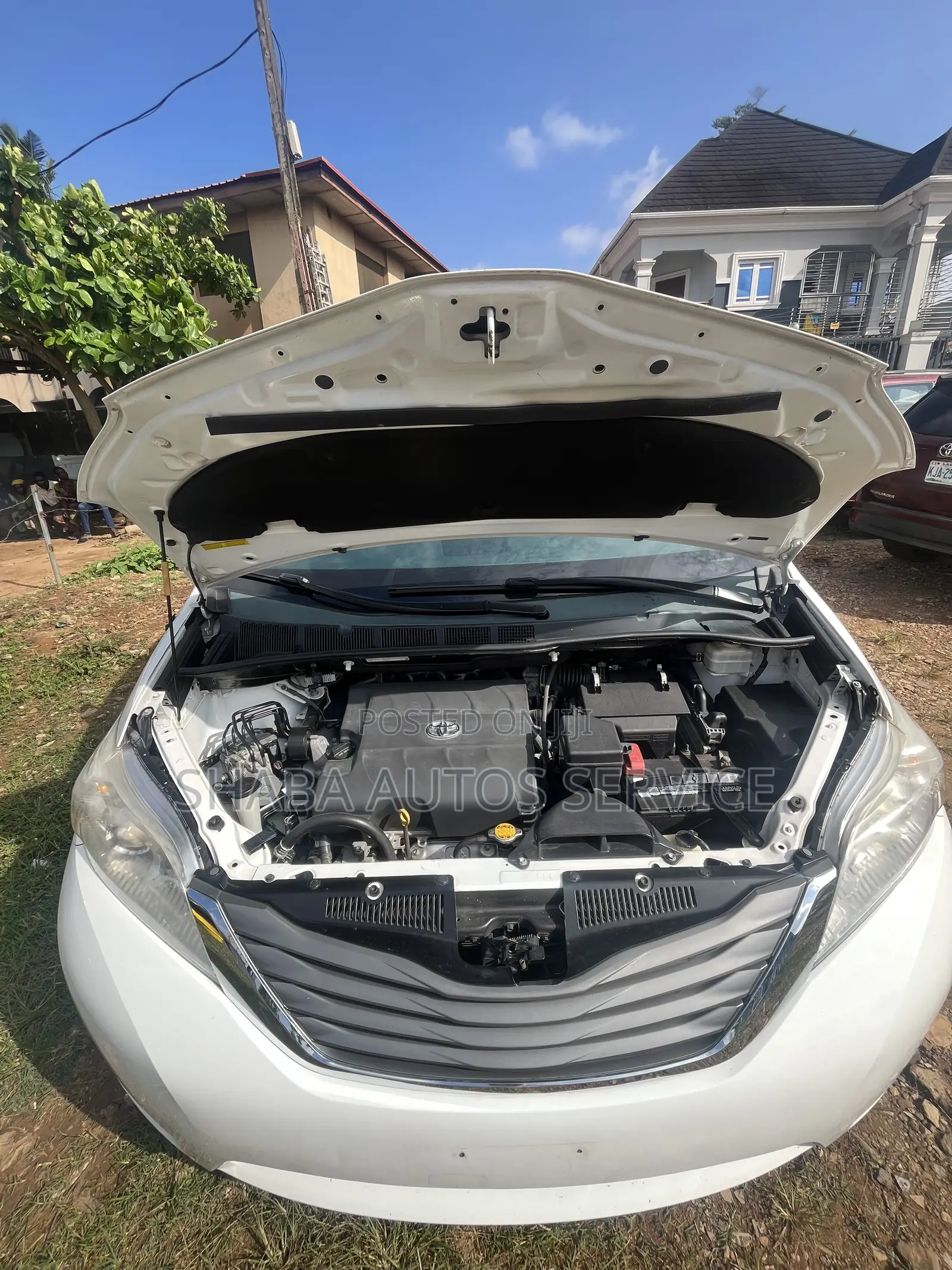 Toyota Sienna 2013 White