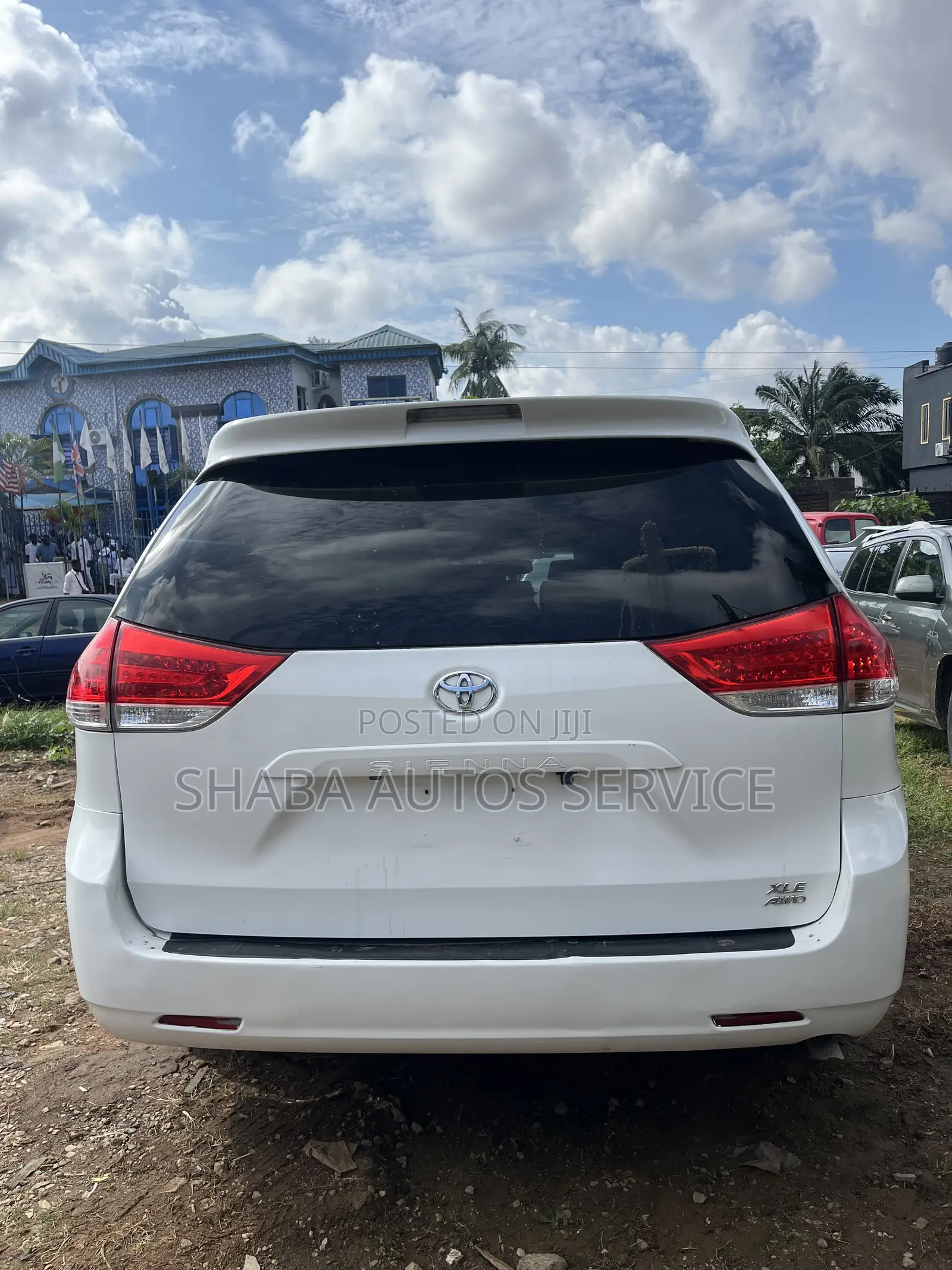 Toyota Sienna 2013 White