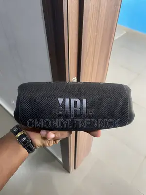 JBL Charge 5 Speaker