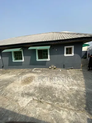 3bdrm Apartment in Ajah for sale