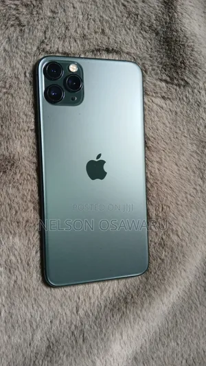 Apple iPhone 11 Pro Max 64 GB Green