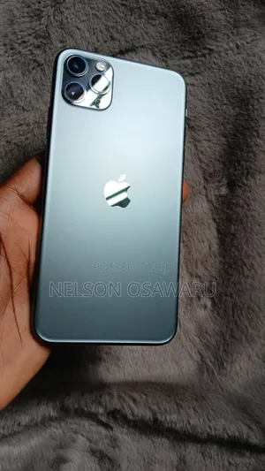 Apple iPhone 11 Pro Max 64 GB Green