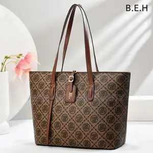 Luxury Brown Shoulder Tote Bag – Elegant Handbag for Women