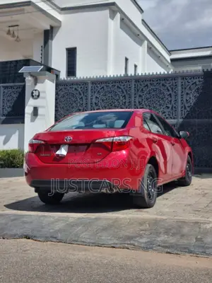 Toyota Corolla LE Premium 4dr Sedan (1.8L 4cyl CVT) 2016 Red