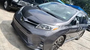 Toyota Sienna 2018 Gray