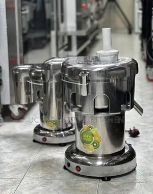 Commercial Juicer (Extractor Machine) 200 0KP & 1000KP Available