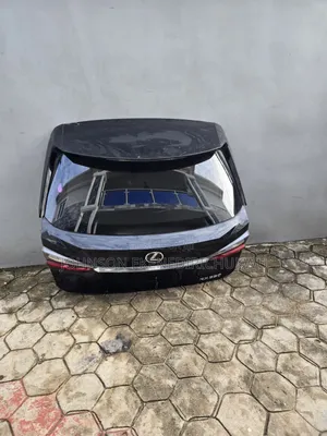 Lexus Booth Rx350 2017