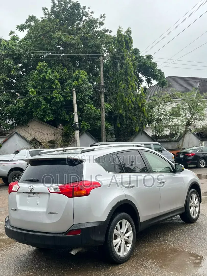 Toyota RAV4 2014 Silver