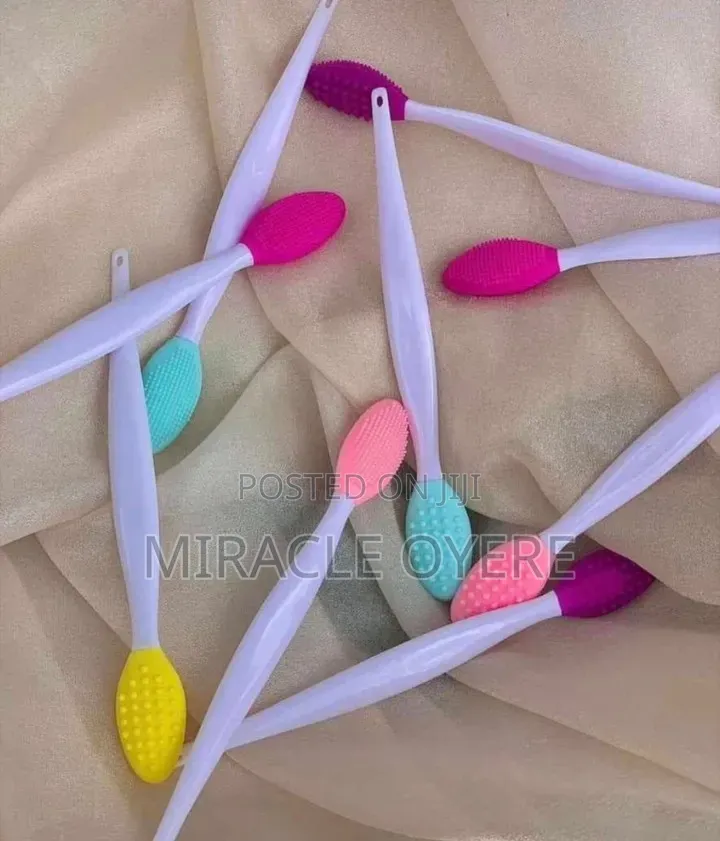Lipgloss and Face Care