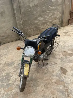 TVS HLX 125 2022 Black