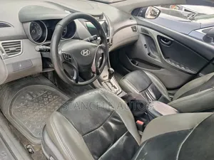 Hyundai Elantra GLS 2012 Red