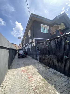 Furnished 1bdrm Apartment in Lekki Phase 1 for rent
