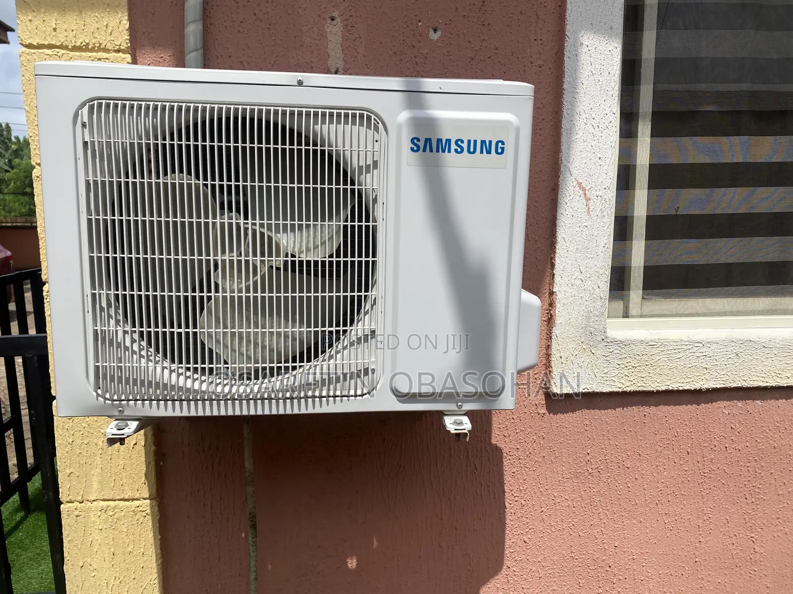 Neatly Used Samsung 1.5HP Air Conditioner