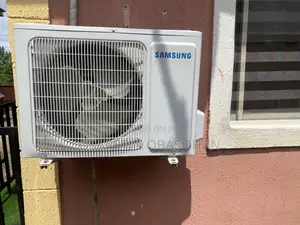Neatly Used Samsung 1.5HP Air Conditioner