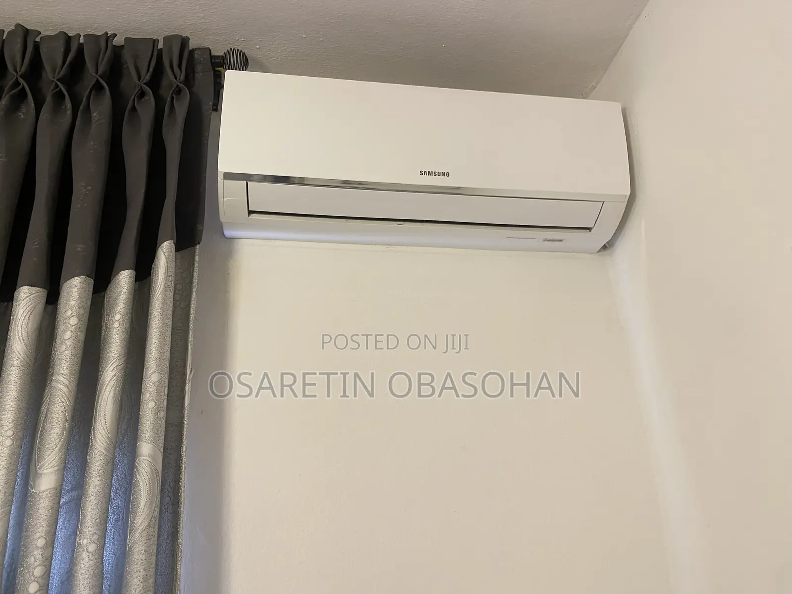 Neatly Used Samsung 1.5HP Air Conditioner