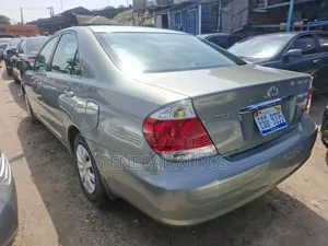 Toyota Camry LE 4dr Sedan (2.4L 4cyl 5A) 2006 Gray