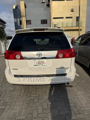 Toyota Sienna XLE Limited 4WD 2007 White