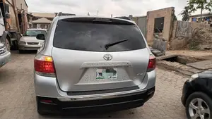 Toyota Highlander 2012 Gray