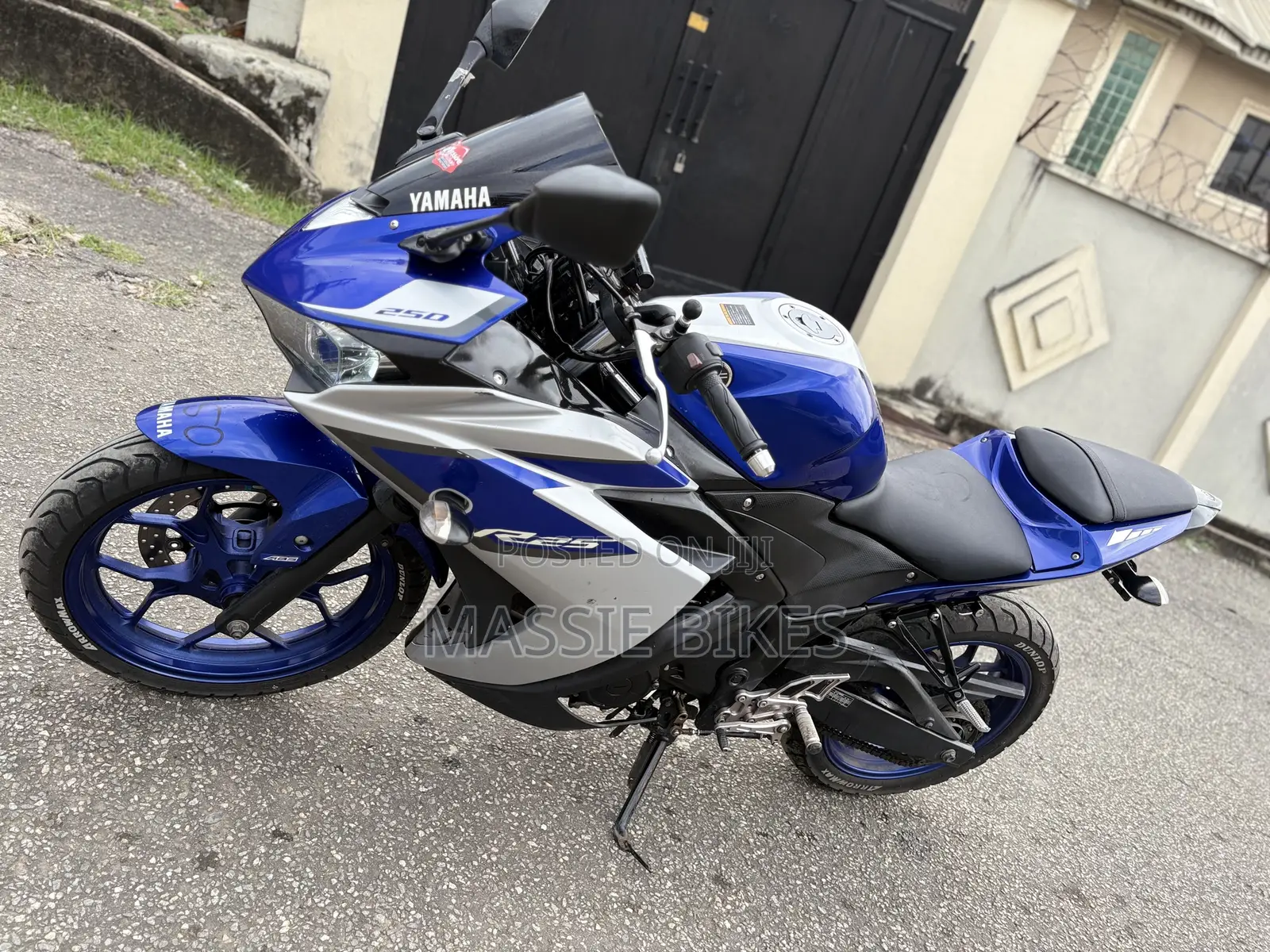 New Yamaha 2018 Blue