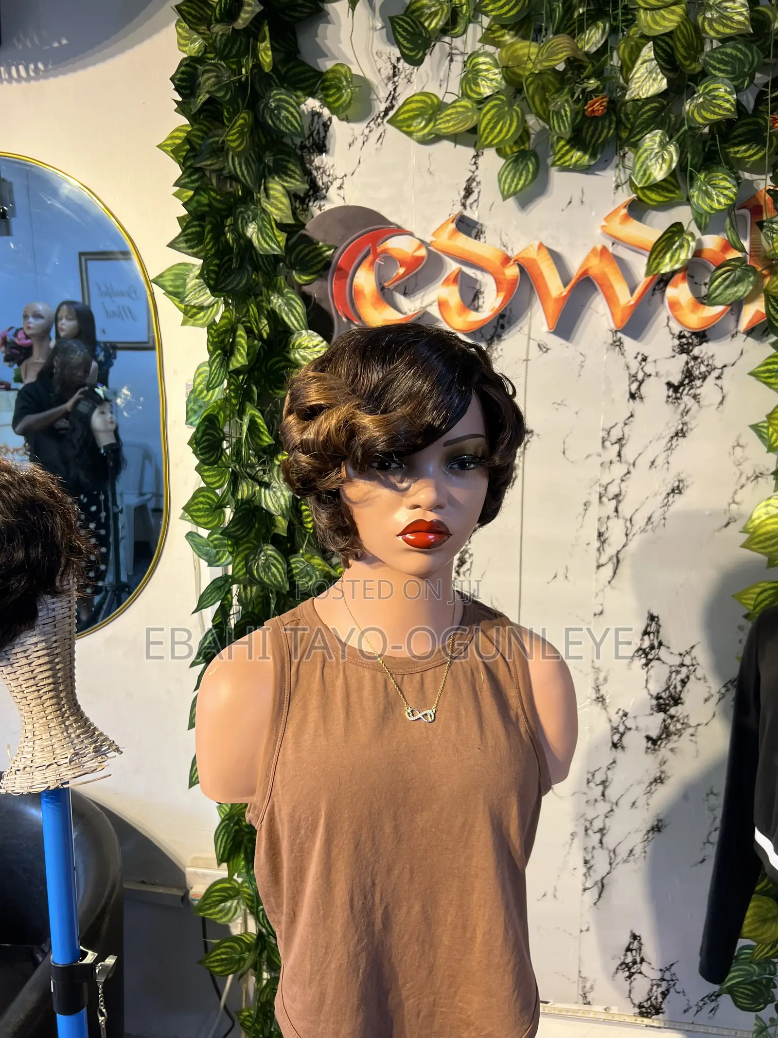 Side Fringed Pixie Short