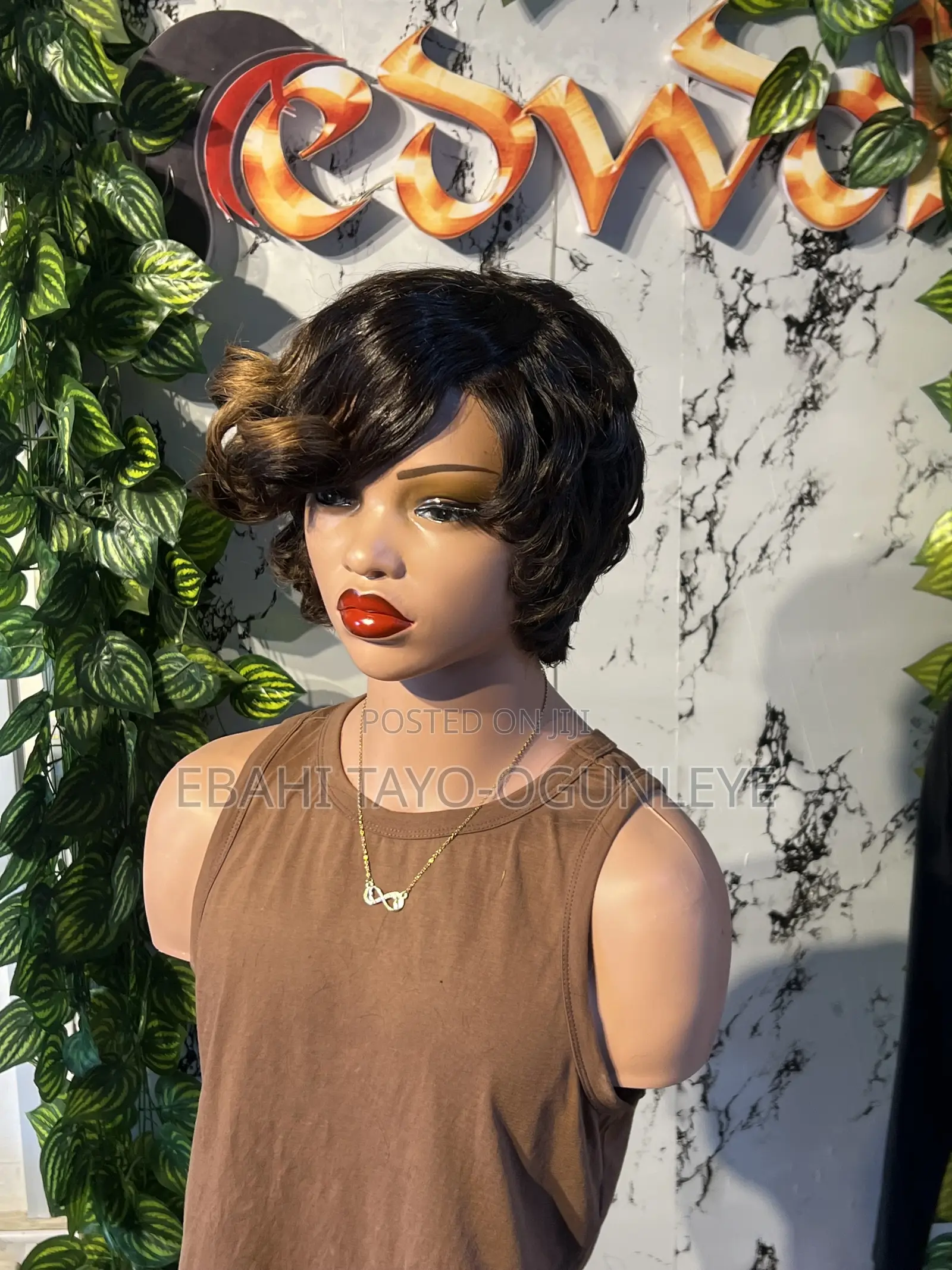 Side Fringed Pixie Short